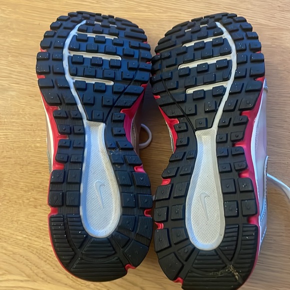 NIKE DUAL FUSION SNEAKERS - Picture 6 of 6